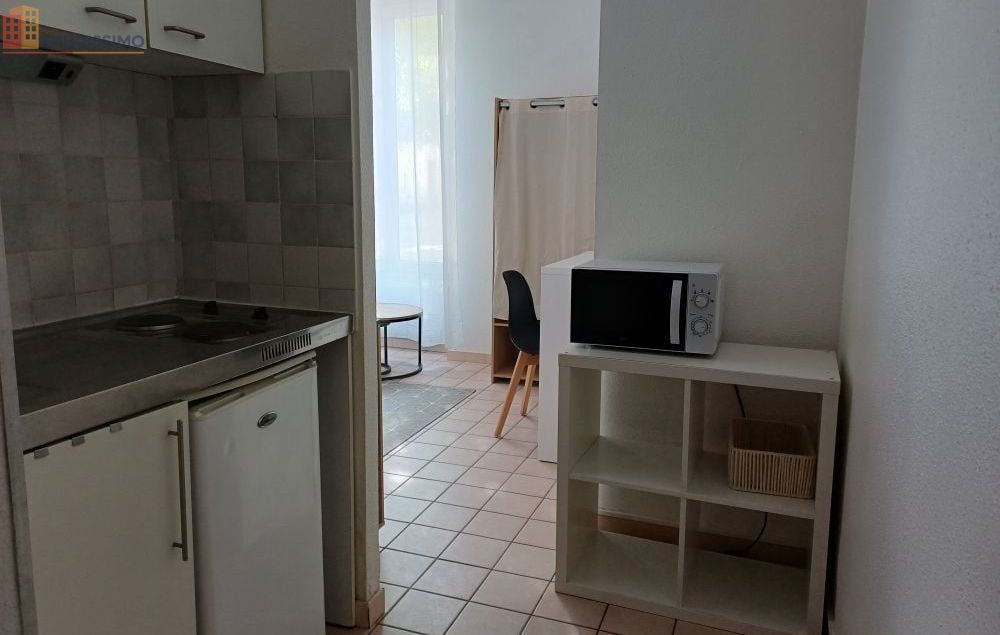 Studio meublé 20m² Reims 51100 - Meublé, DPE D - Photo 1