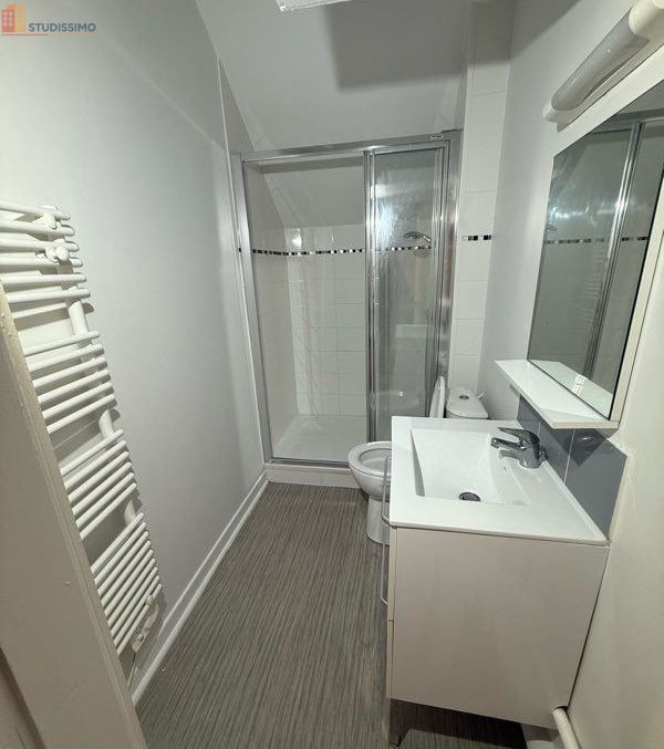 Studio meublé 24m² Reims 51100 - Grand, meublé - Photo 1