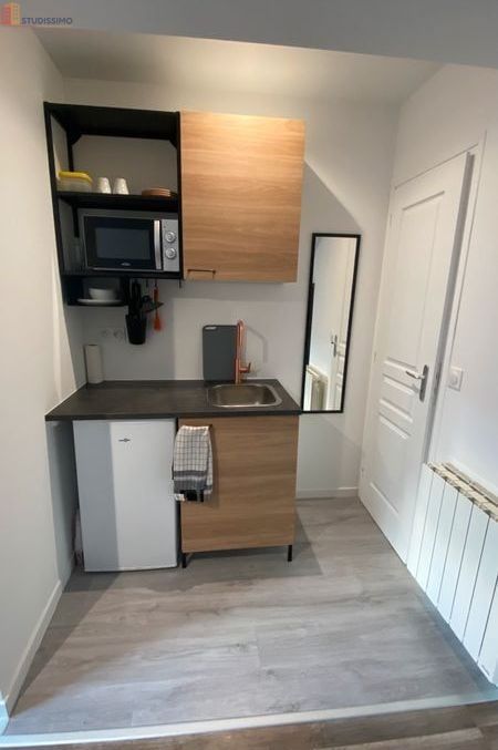 Studio meublé 16m² Reims 51100 - Calme, cour privée - Photo 2