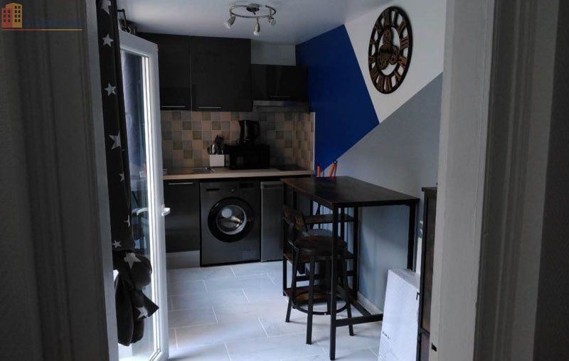 Studio meublé 24m² Châlons-en-Champagne - Joli, cour - Photo 2