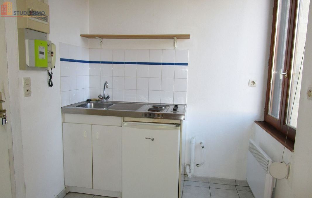 Studio 22m² Reims - Lumineux, au 1er étage - Photo 3