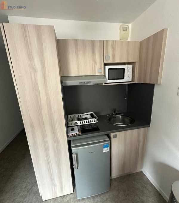 Studio meublé 18m² Reims 51100 - Meublé, DPE D - Photo 2