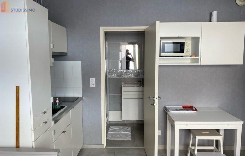 Studio 18m² Reims 51100 - Meublé, secteur avenue de Laon - Photo 1