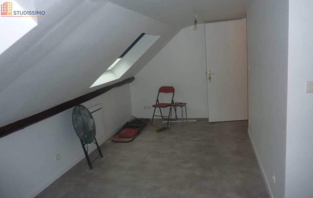 Studio meublé 14m² Reims 51100 - Calme, dernier étage - Photo 1