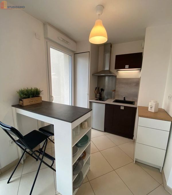 Studio meublé 30m² Reims centre - Lumineux, 3e étage - Photo 9