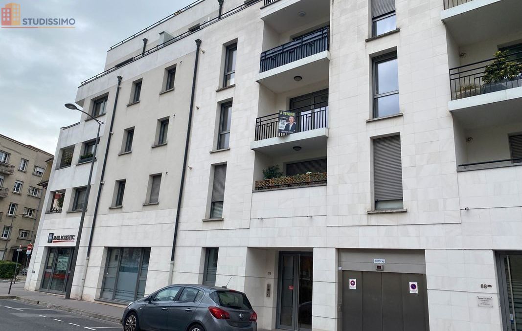 Studio meublé 30m² Reims centre - Lumineux, 3e étage - Photo 1
