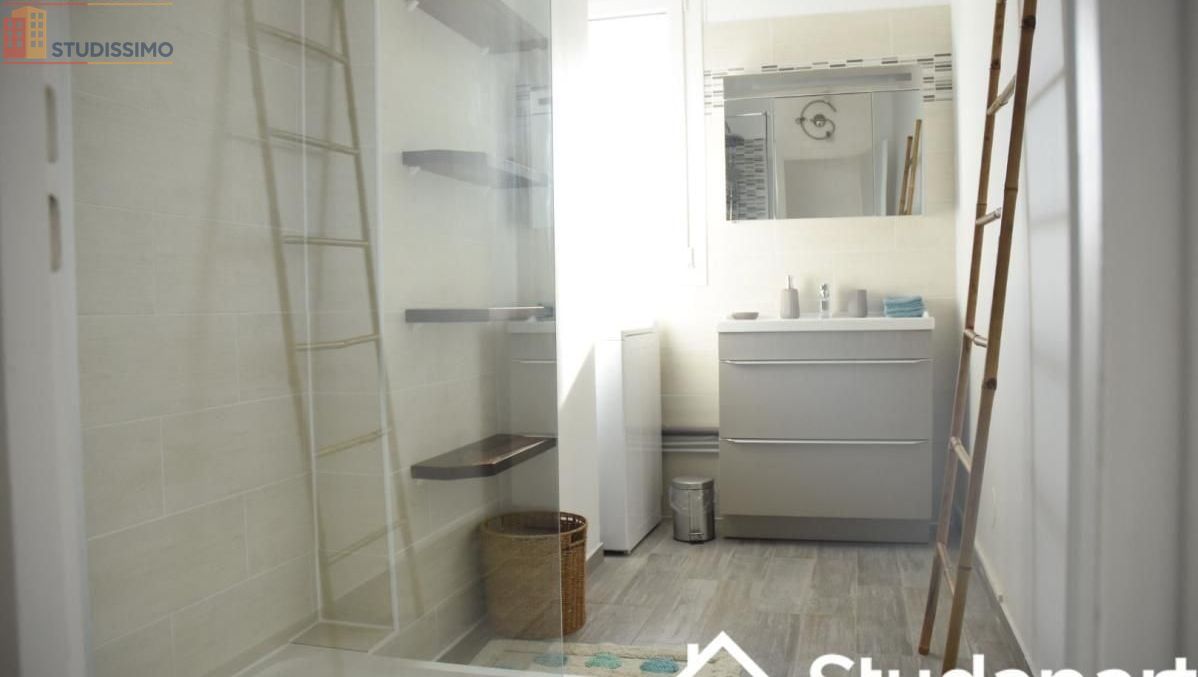 Studio meublé 12m² Reims 51100 - Calme, lumineux - Photo 1