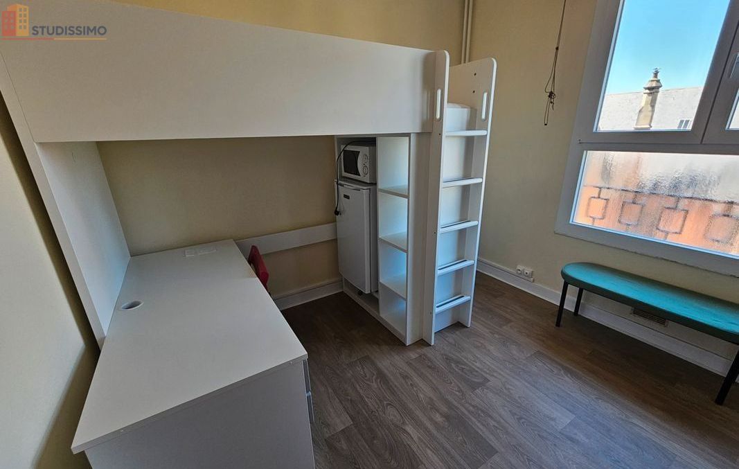 Studio à Reims