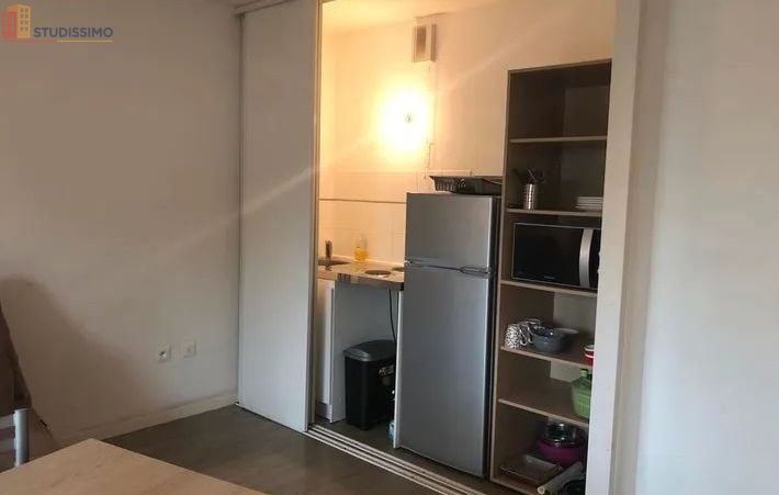 Studio 29m² Reims 51100 - Balcon, meublé - Photo 2
