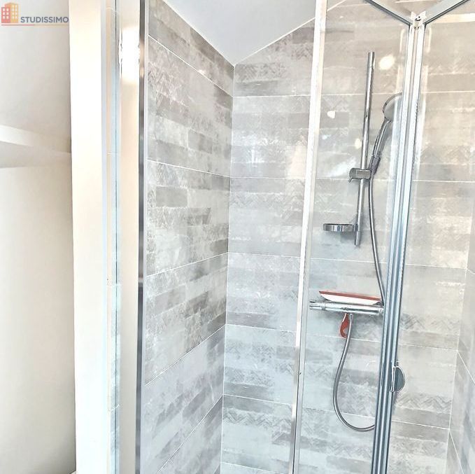 Studio 21m² Reims 51100 - Meublé, proche centre-ville - Photo 1