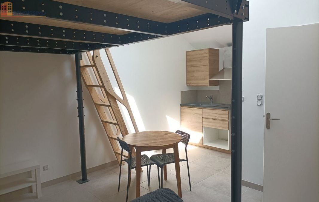 Studio meublé 18m² Reims centre - Proche gare, calme - Photo 1