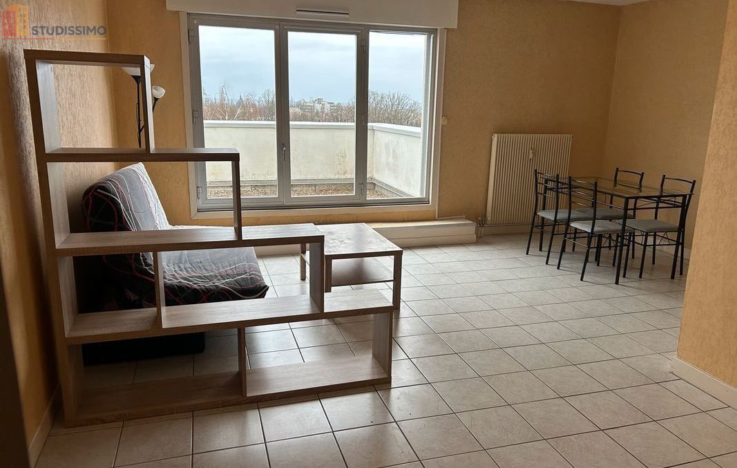 Studio meublé 38m² Chaumont - Étage élevé, lumineux - Photo 2