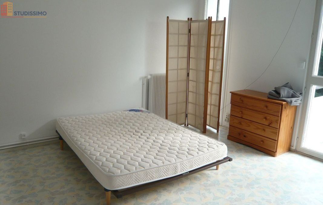Studio meublé 35m² Laval 53000 - Lumineux, DPE D - Photo 1