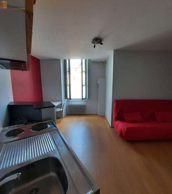 Studio meublé 16m² Laval 53000 - Meublé, DPE C - Photo 2