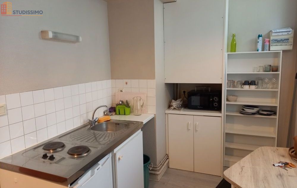 Studio meublé 16m² Laval - Meublé, DPE D - Photo 2