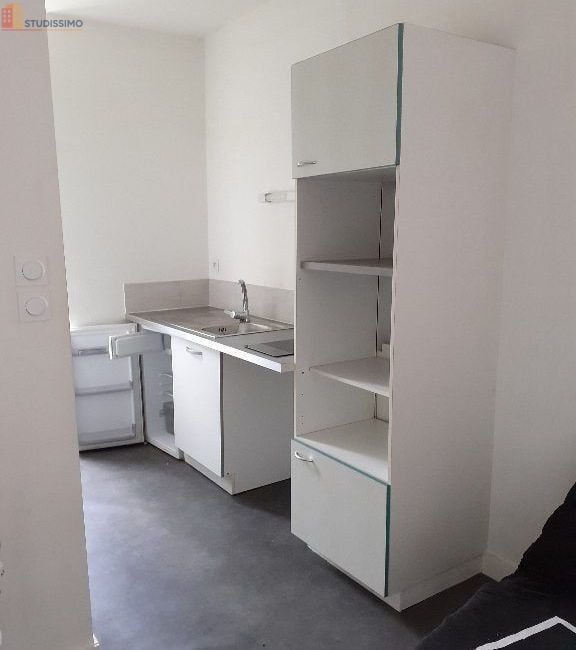 Studio 22m² Mayenne 53100 - Meublé, 1er étage - Photo 3
