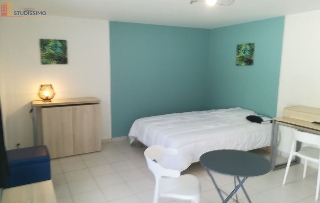 Studio à Laval