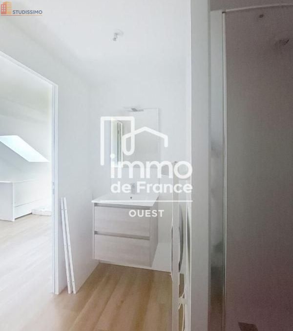 Studio meublé 37m² Évron - Lumineux, 3e étage - Photo 2