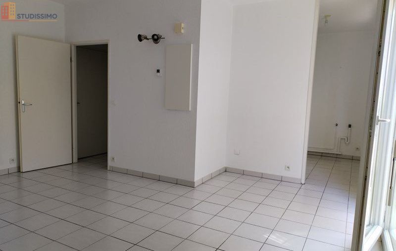 Studio à Laval