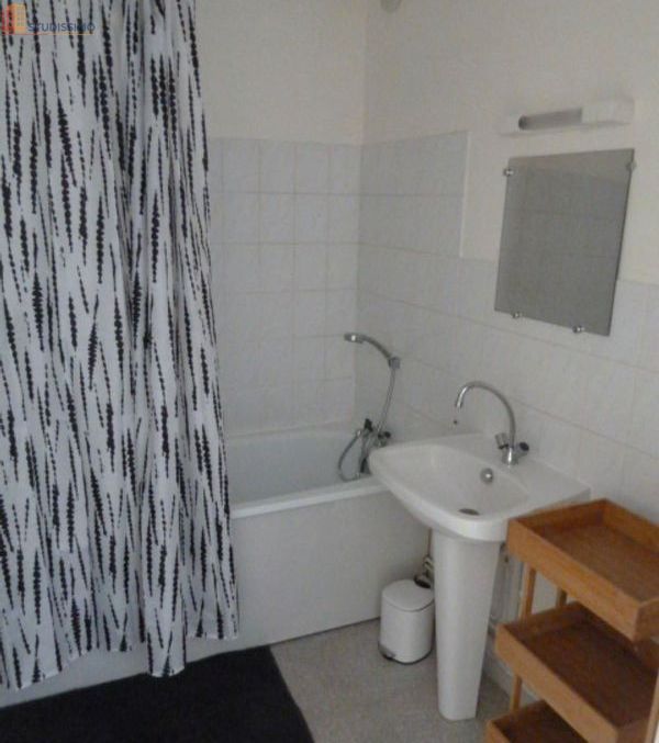 Studio 27m² Château-Gontier-sur-Mayenne - 1er étage - Photo 2