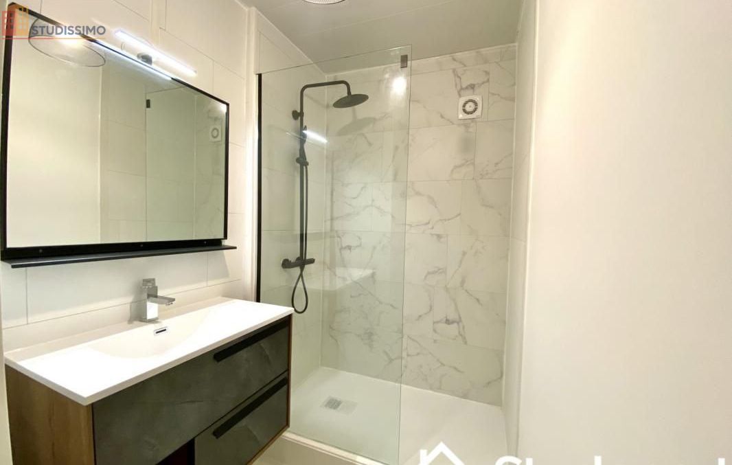 Studio meublé 10m² Laval centre - Meublé, DPE D - Photo 3