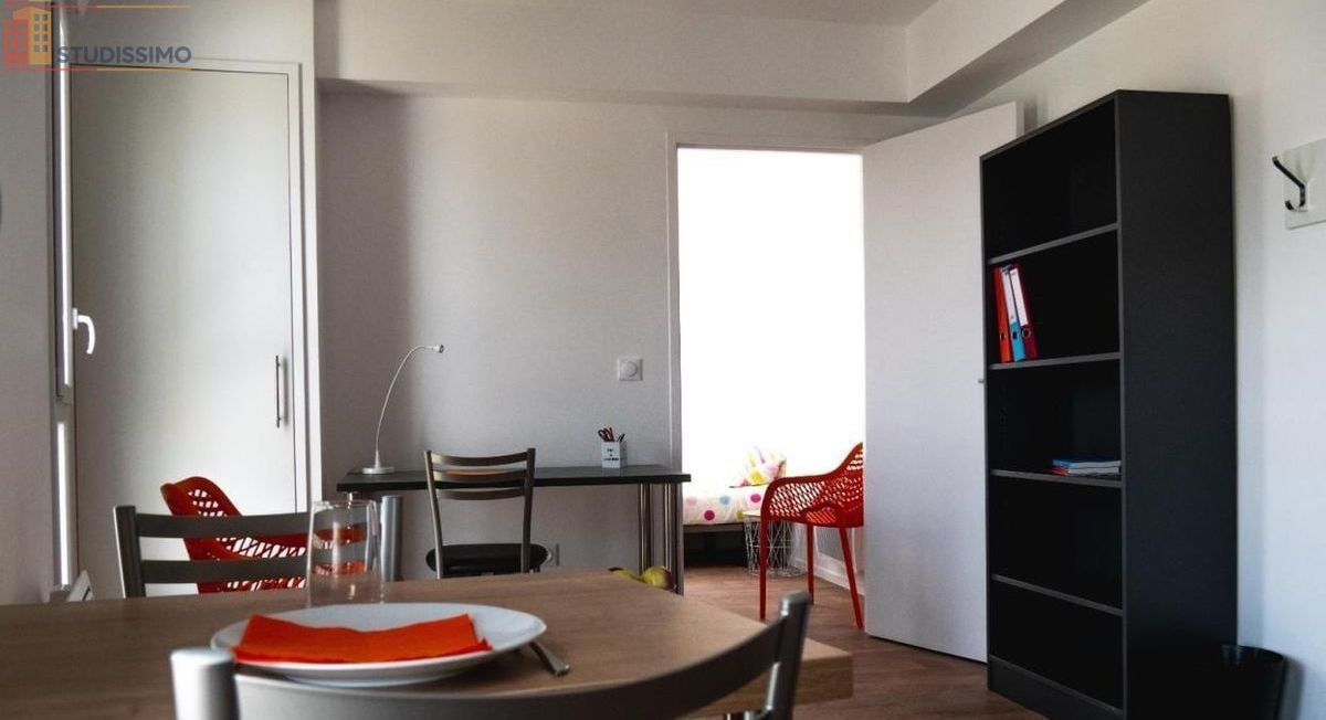 Studio meublé 26m² Laval 53000 - Meublé, DPE B - Photo 4