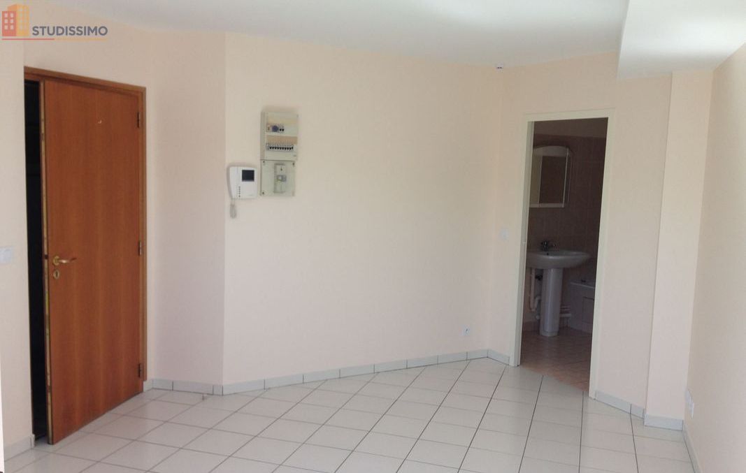 Studio à Laval