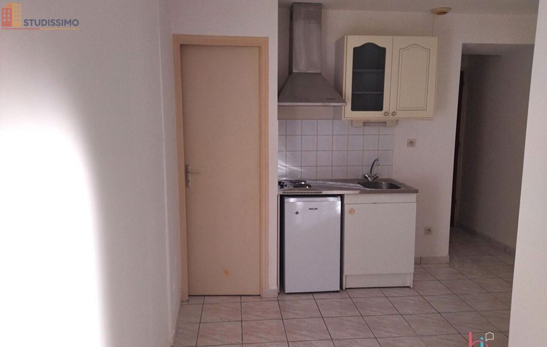 Studio 17m² Mayenne 53100 - Photo 1