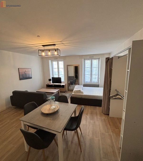 Studio à Laval