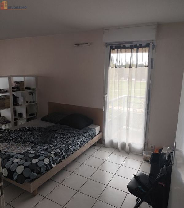 Studio à Laval
