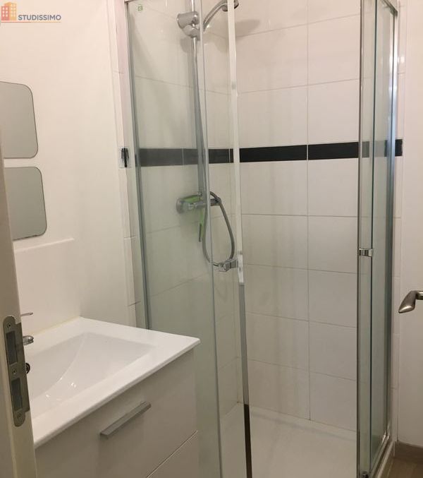 Studio meublé 24m² Laval - Meublé, lumineux - Photo 2