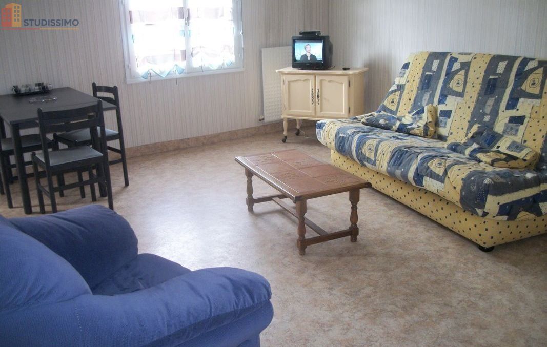 Studio meublé 31m² Laval 53000 - Meublé, lumineux - Photo 1