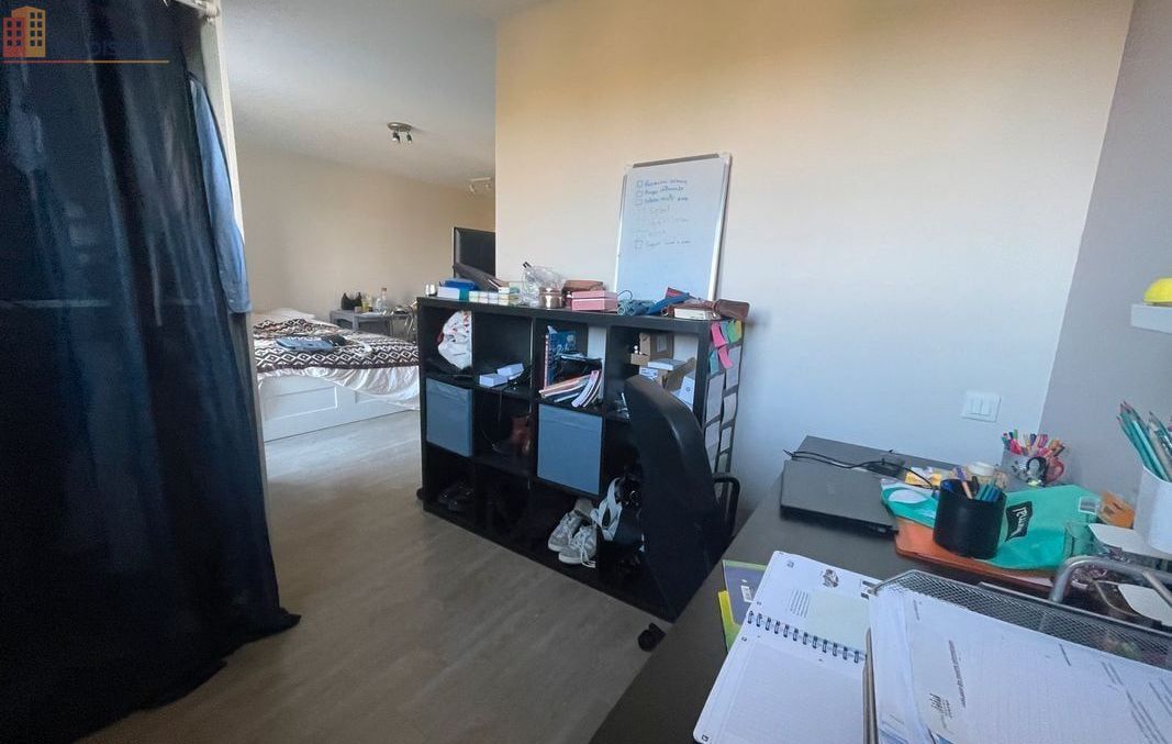 Studio 30m² Laval 53000 - Parking, cave - Photo 7