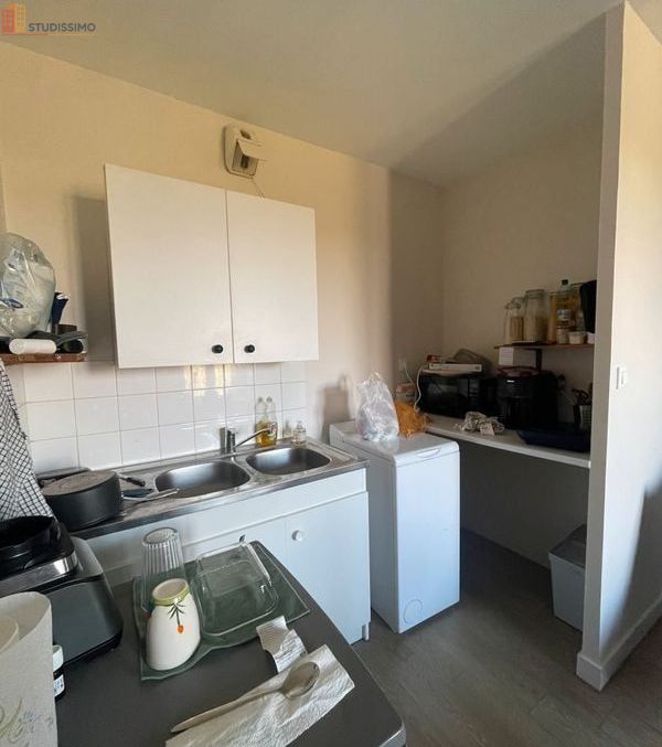 Studio 30m² Laval 53000 - Parking, cave - Photo 6