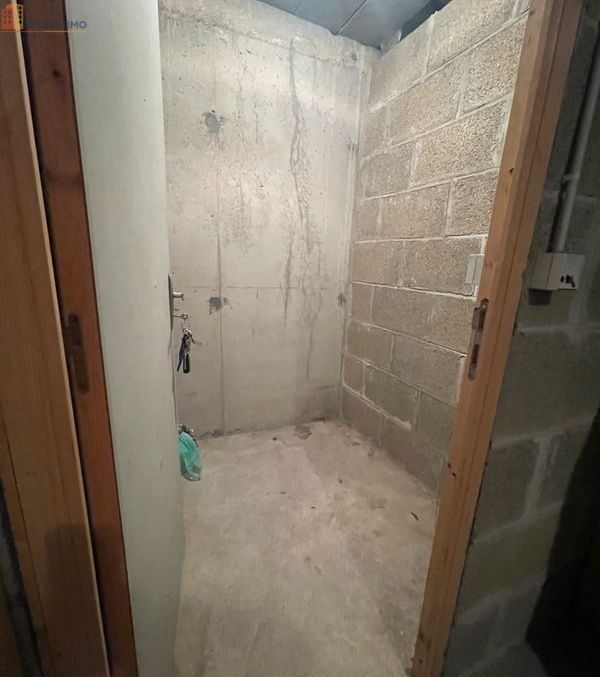 Studio 30m² Laval 53000 - Parking, cave - Photo 2
