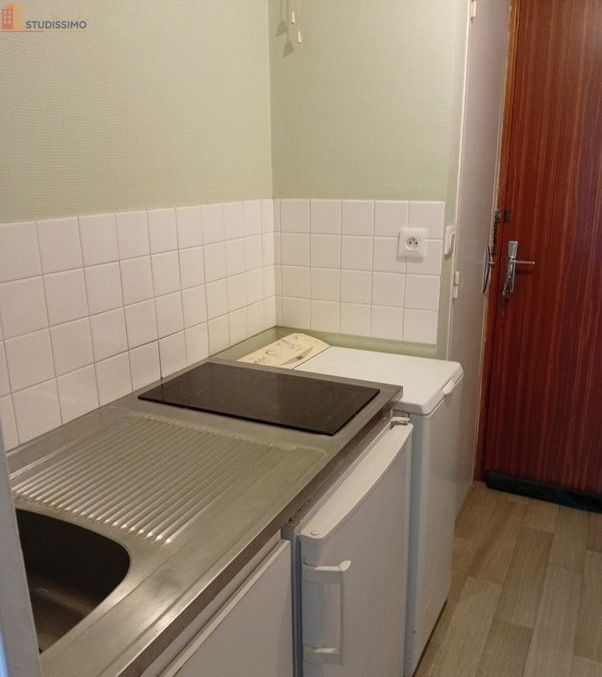 Studio meublé 22m² Mayenne 53100 - Meublé, calme - Photo 1