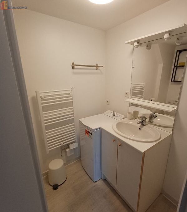 Studio 22m² Laval centre - Meublé, état neuf - Photo 2