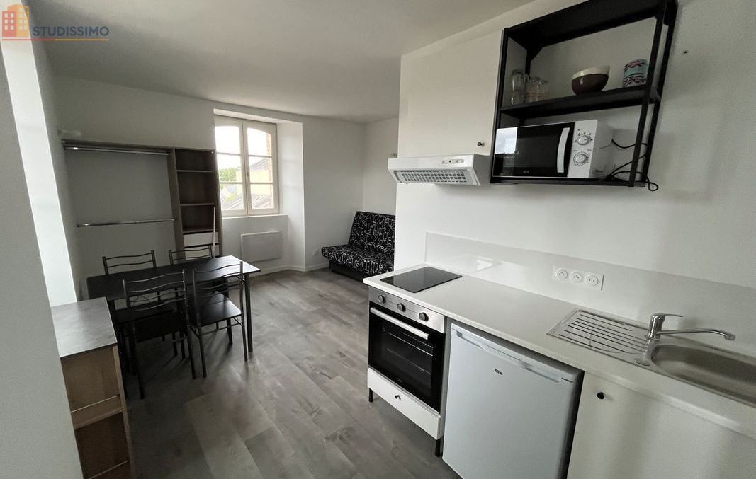 Studio meublé 21m² Laval 53000 - Rénové, meublé - Photo 1