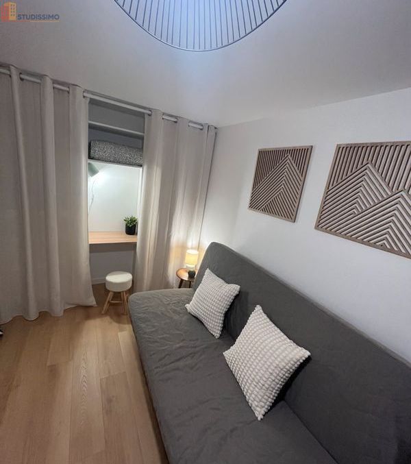 Studio meublé 18m² Laval centre-ville - Entièrement rénové - Photo 2