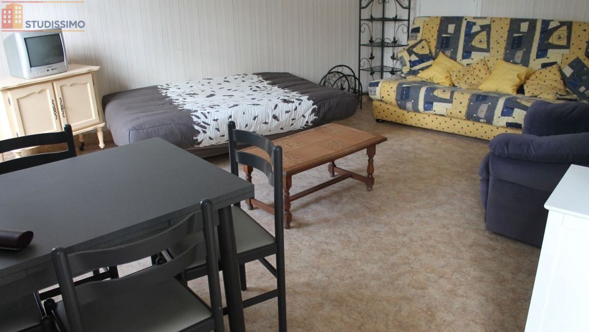 Studio meublé 31m² Laval 53000 - Meublé, lumineux - Photo 1