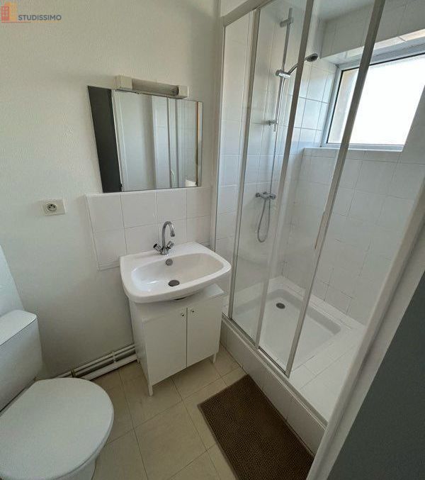 Studio 20m² Laval 53000 - Meublé, lumineux - Photo 1