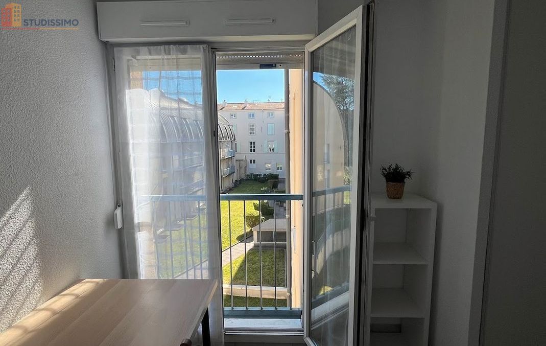 Studio meublé 19m² Nancy 54000 - Calme, sécurisé - Photo 1