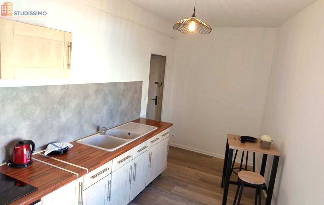 Studio meublé 34m² Nancy centre - Calme, terrasse privée - Photo 5