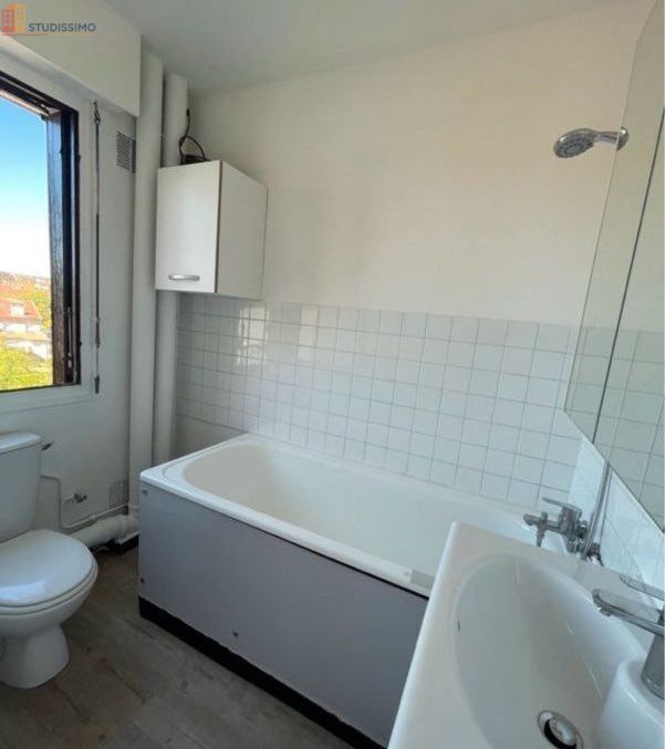 Studio meublé 21m² Nancy 54000 - Lumineux, balcon - Photo 2