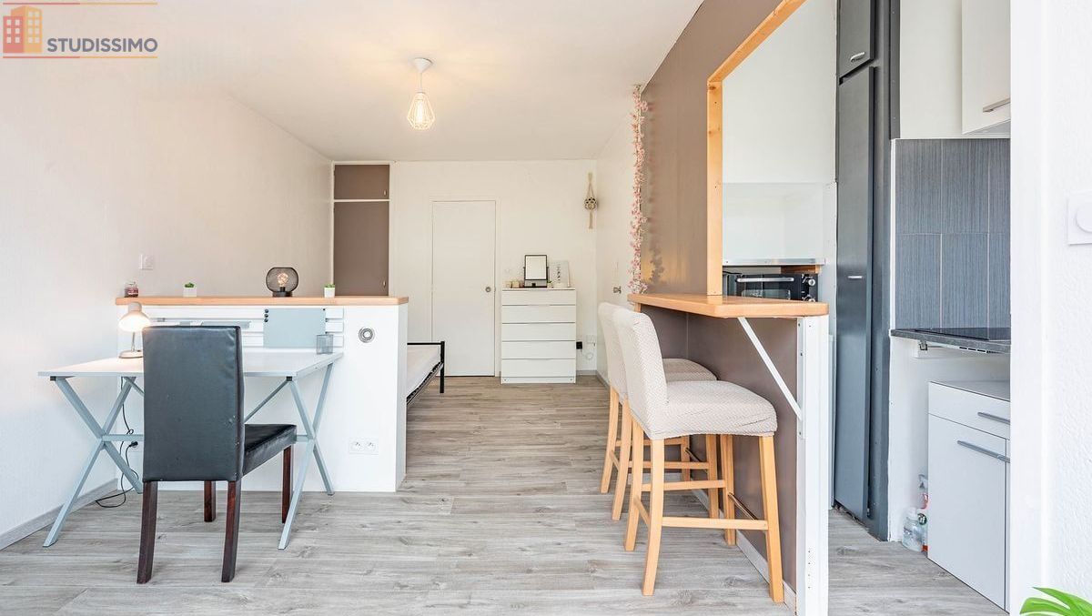 Studio meublé 25m² Nancy 54000 - Lumineux, dernier étage - Photo 2