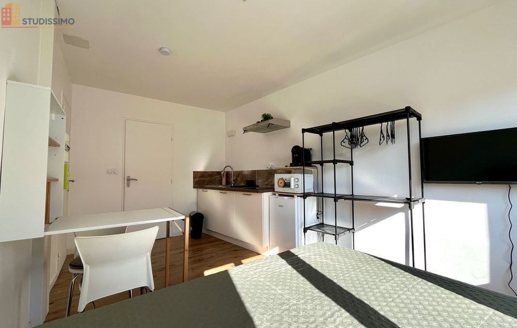 Studio meublé 20m² Nancy centre - Rénové, lumineux - Photo 1