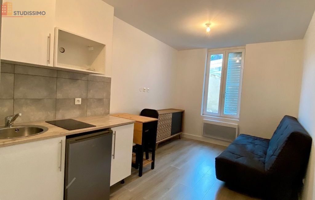 Studio meublé 16m² Nancy centre - Lumineux, 2e étage - Photo 5