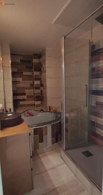 Studio meublé 11m² Nancy 54000 - Meublé, étage élevé - Photo 2