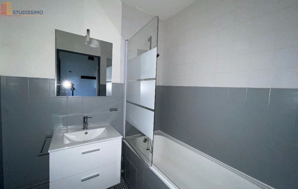 Studio meublé 19m² Nancy 54000 - Lumineux, 4e étage - Photo 1