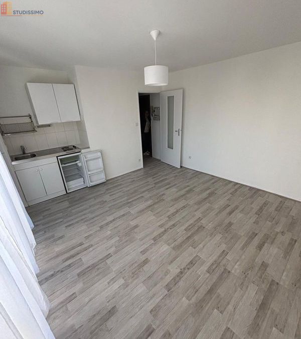 Studio 22m² Nancy 54000 - Place de parking - Photo 3